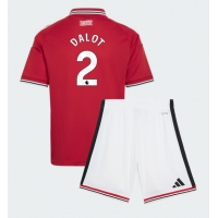 Manchester United Diogo Dalot #2 Hemmatröja Barn 2026-27 Kortärmad (+ Korta byxor)
